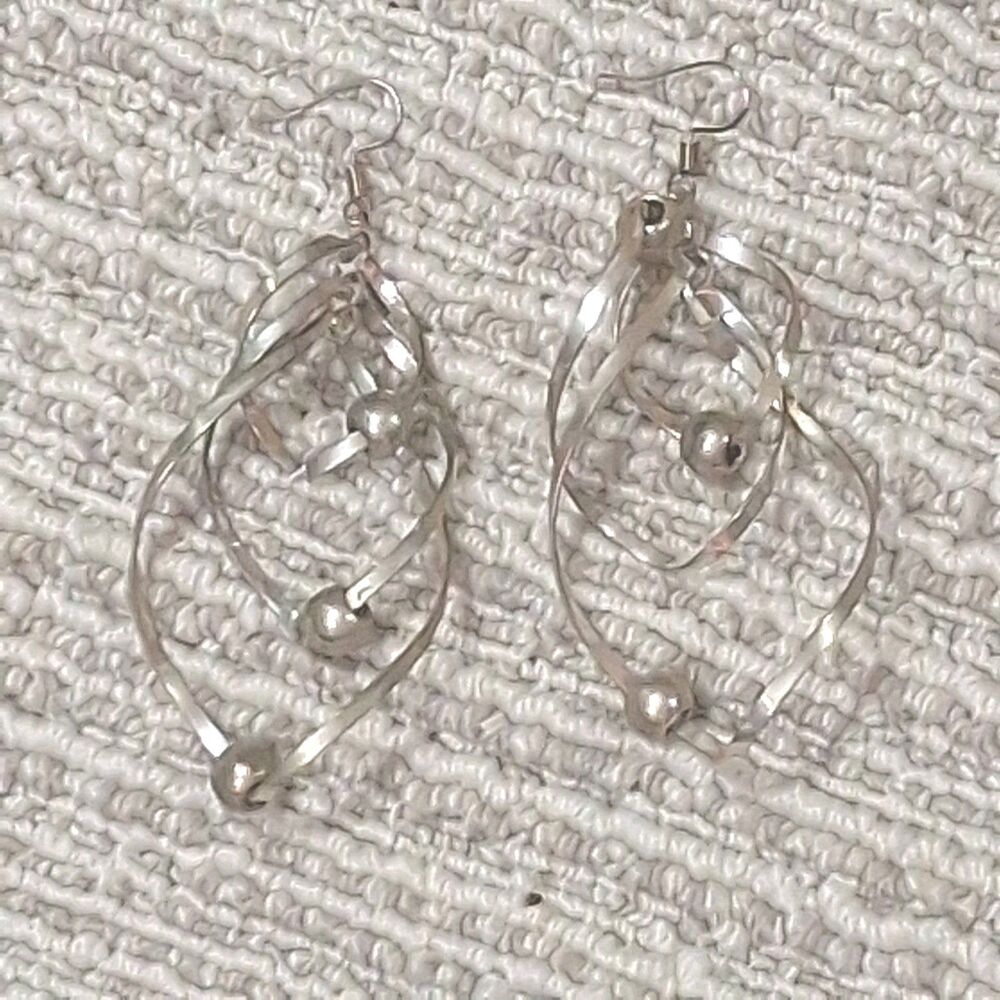 Silver Tone Twisted Ribbon Spiral Bead Dangle Earrings Wire Hook Vintage Fashion